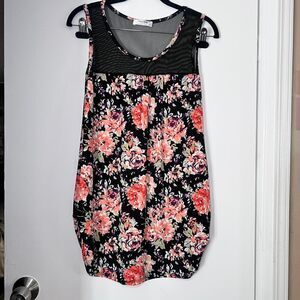 ✨Tutta Bella Maternity Sleeveless Floral shirt XL Black Sheer Mesh Yoke